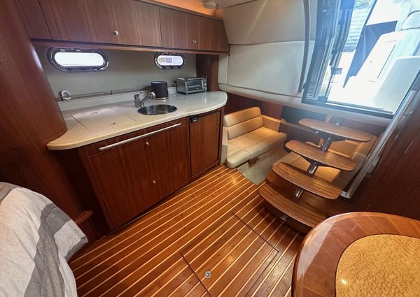 Tiara Yachts 3500 Sovran image