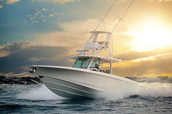 Boston-whaler 380-OUTRAGE - main image