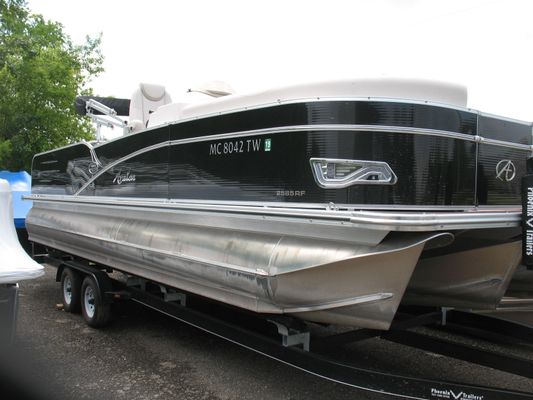 Avalon Wind Jammer 2585RF - main image