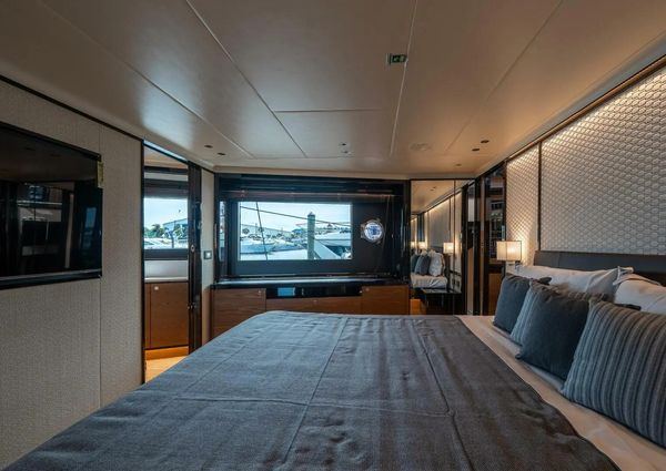 Absolute Navetta 68 image