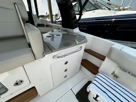 Boston Whaler 350 Realm image