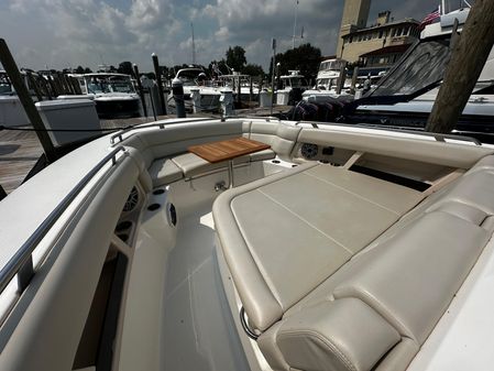 Boston Whaler 350 Realm image