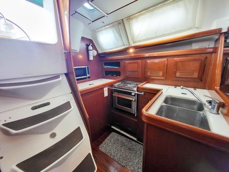 Beneteau 393 image