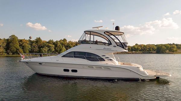 Sea Ray 52 Sedan Bridge