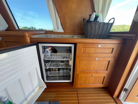 Grand Banks Eastbay 45 SX image