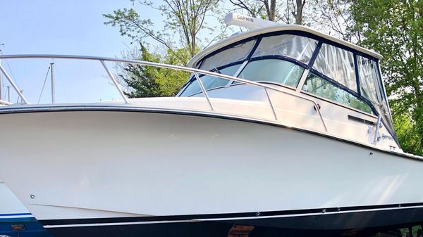 1999 Henriques 28 Express Sportfish
