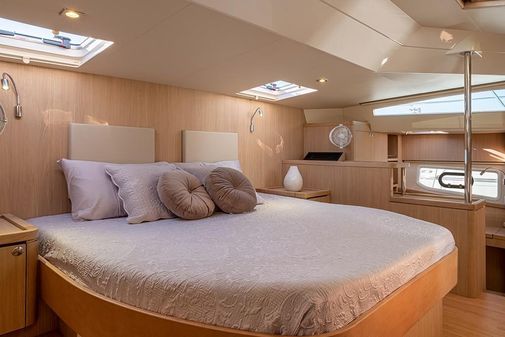 Aquila 44 Yacht image