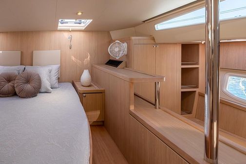 Aquila 44 Yacht image