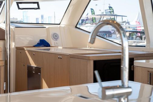 Aquila 44 Yacht image