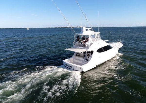 Hatteras GT54 image