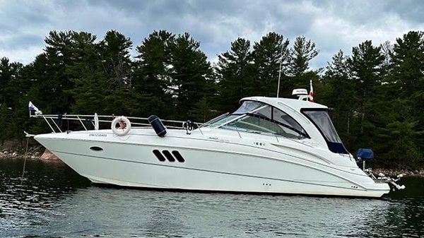 Cruisers Yachts 360 Express