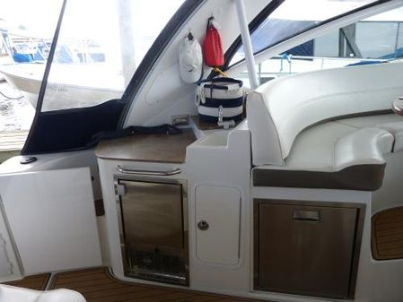 Cruisers Yachts 360 Express image