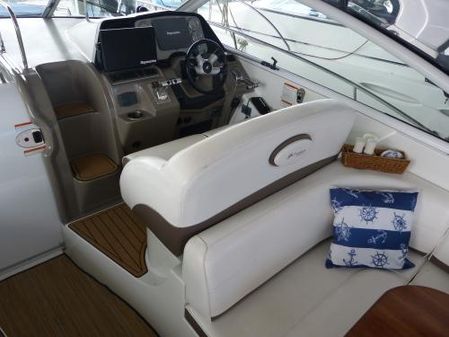 Cruisers Yachts 360 Express image