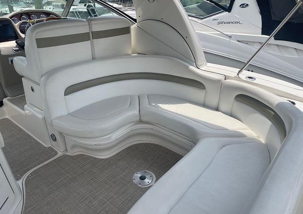 Sea Ray 320 Sundancer image