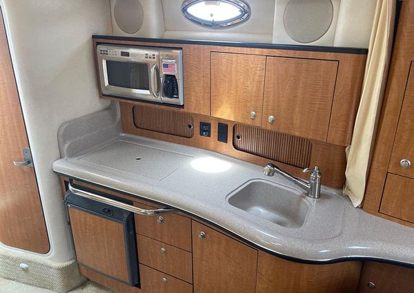 Sea Ray 320 Sundancer image