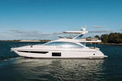 Azimut 72 image