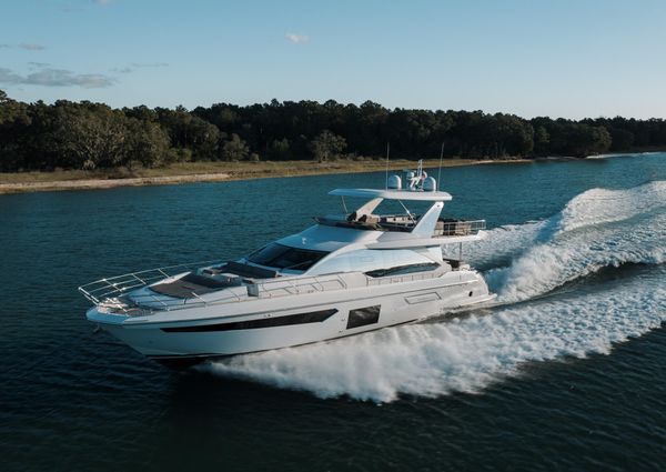 Azimut 72 image