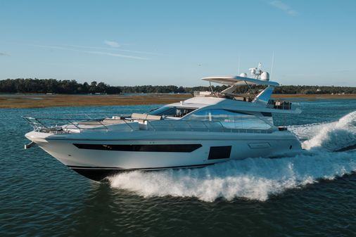 Azimut 72 image