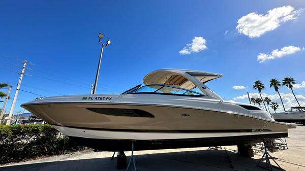 Sea Ray 350 SLX