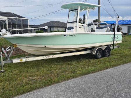 Robalo 246 Cayman image