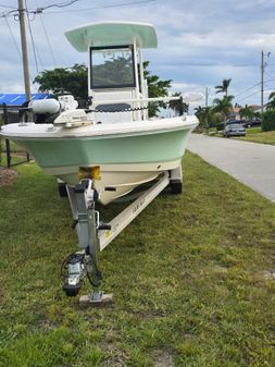 Robalo 246 Cayman image