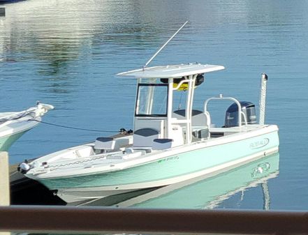 Robalo 246 Cayman image