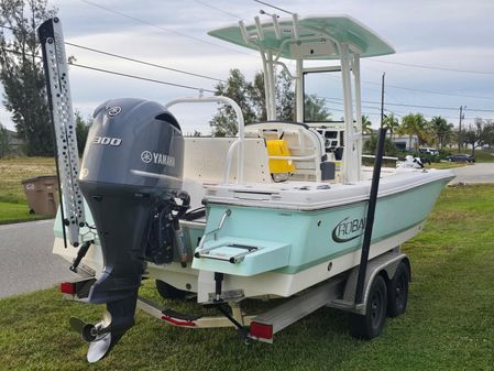 Robalo 246 Cayman image