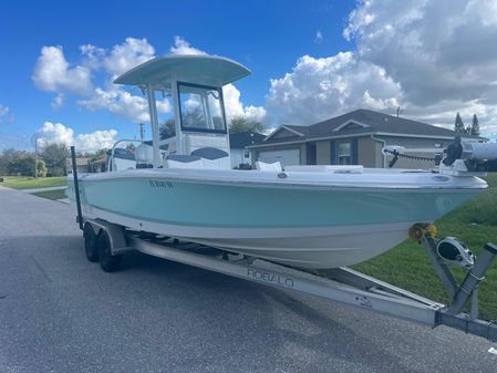 Robalo 246 Cayman image