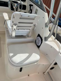 Robalo R225 FX image