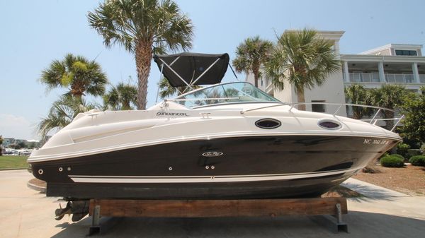 Sea Ray 240 Sundancer 