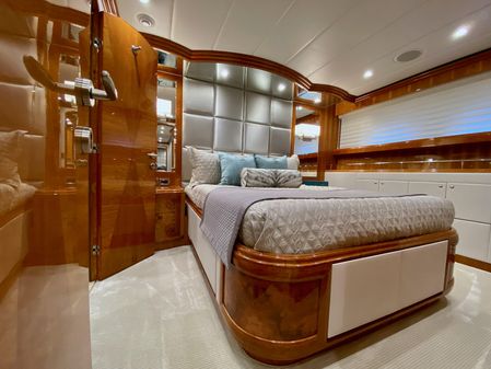 Hargrave Raised Pilothouse image