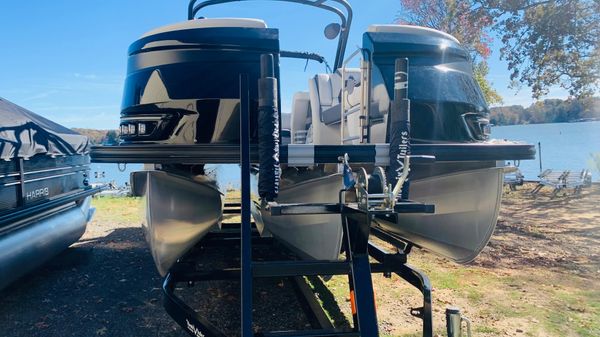 Harris Grand Mariner 250