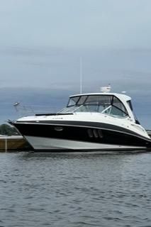 Cruisers Yachts 350 Express