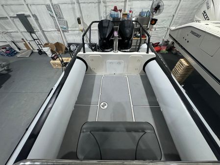 Protector 28 Center Console image