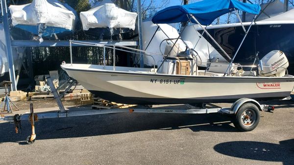 Boston Whaler 17 Montauk