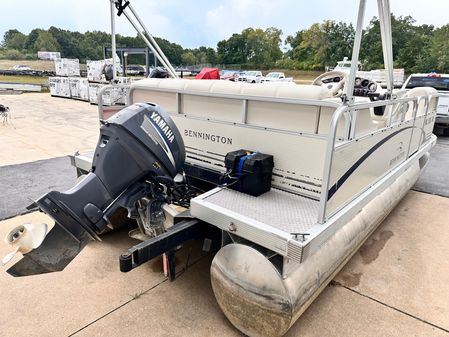 Bennington PONTOON image