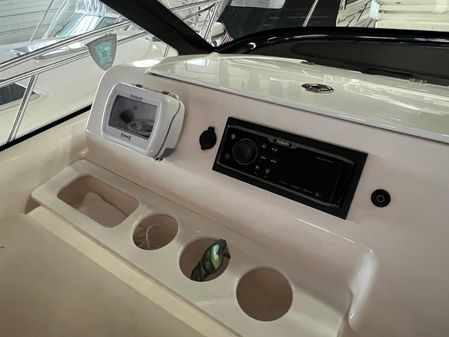 Tiara Yachts 39 Sovran image