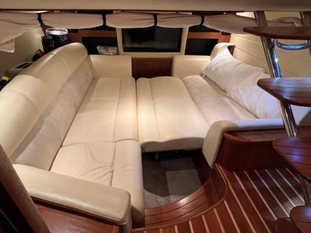 Tiara Yachts 39 Sovran image