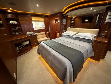 Horizon 73 Motor Yacht image