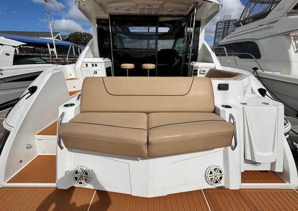 Cruisers Yachts 45 Cantius image