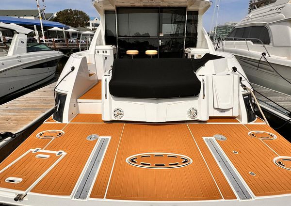 Cruisers Yachts 45 Cantius image