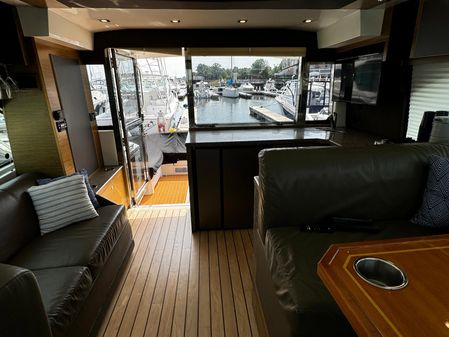 Cruisers Yachts 45 Cantius image