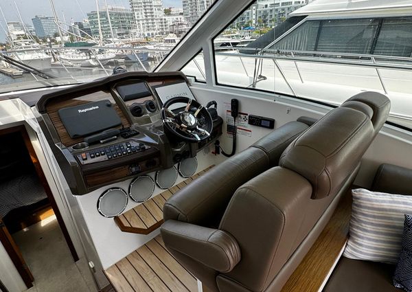 Cruisers Yachts 45 Cantius image