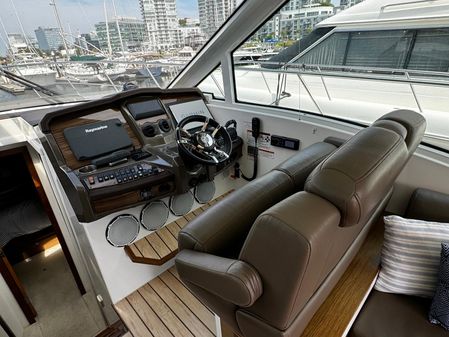 Cruisers Yachts 45 Cantius image