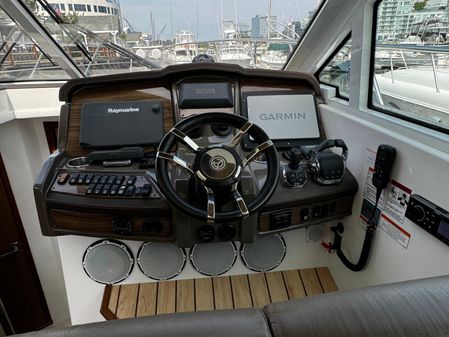 Cruisers Yachts 45 Cantius image