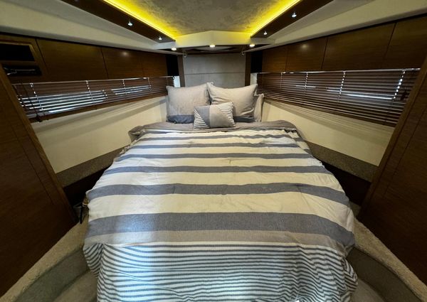 Cruisers Yachts 45 Cantius image