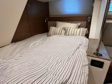 Cruisers Yachts 45 Cantius image