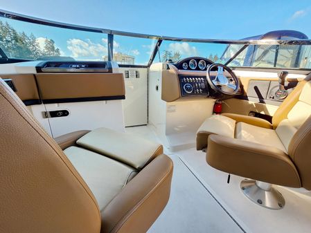 Sea Ray 250 SLX image