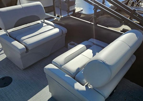 Bentley-pontoons LEGACY-243-QSB image