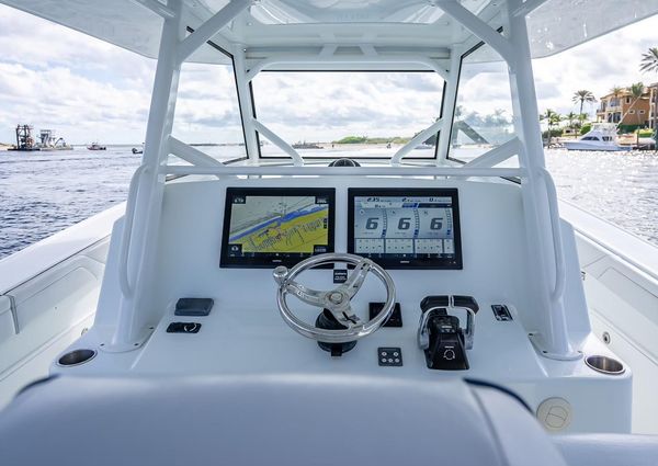 Yellowfin 42 image